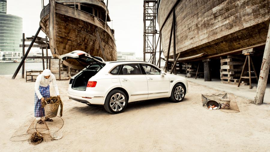  Bentley Bentayga Pearl of the Gulf 2019 года  (UAE) (фото 2 из 9)